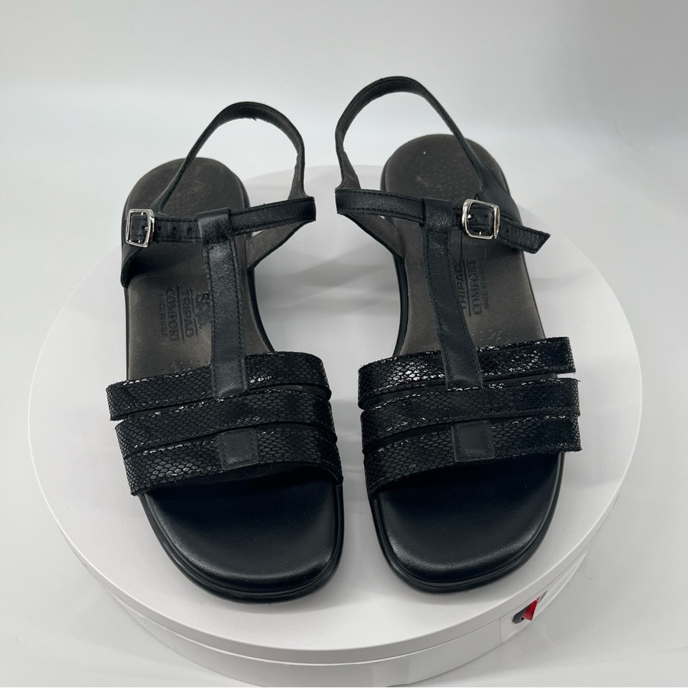 SAS Black Textured Strap‎ Sandals with buckle Arch Support